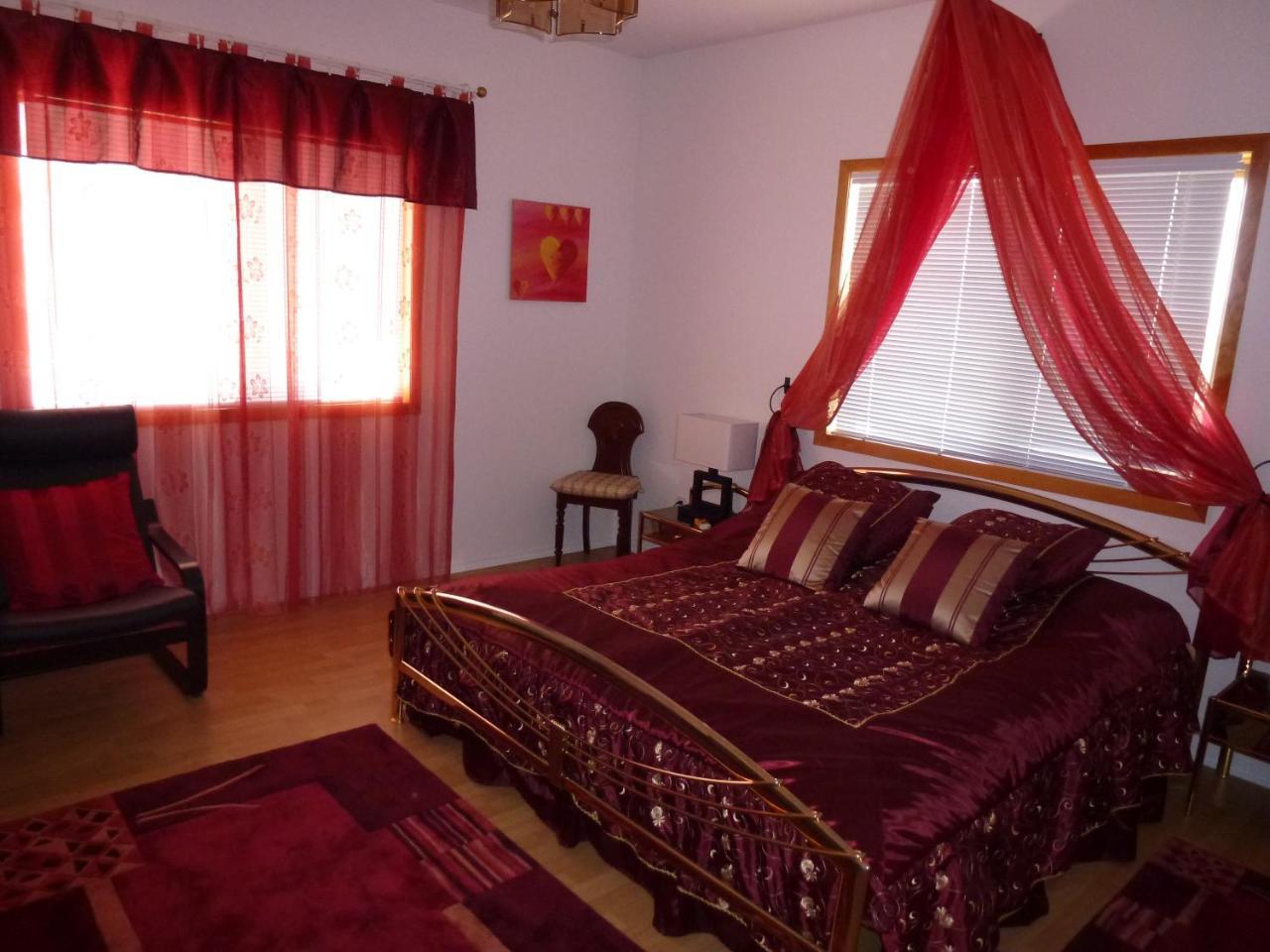 Little Black Bear Lodge/B&B Bridge Lake Екстер'єр фото